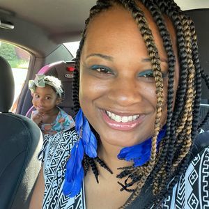 Meet your Posher, Denise